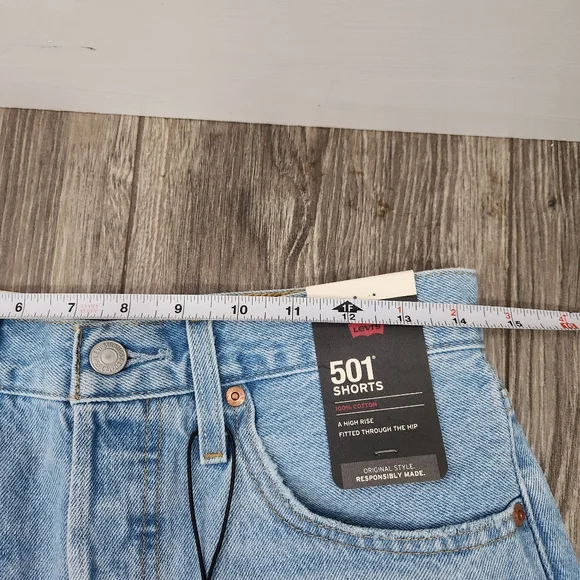 NWT Levis 501 Premium High Rise Button Fly Denim Shorts 27 - Picture 4 of 13